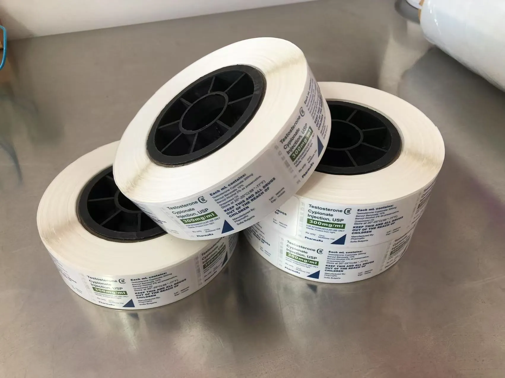 సింగిల్ లేయర్ మెడికల్ లేబుల్స్ షిప్పింగ్ చేయబడతాయి