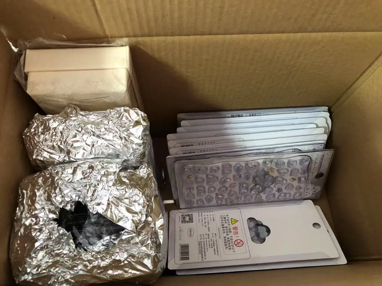 JOJO ప్యాక్ యొక్క 3D ఎంబోస్డ్ ఎపాక్సీ స్టిక్కర్లు