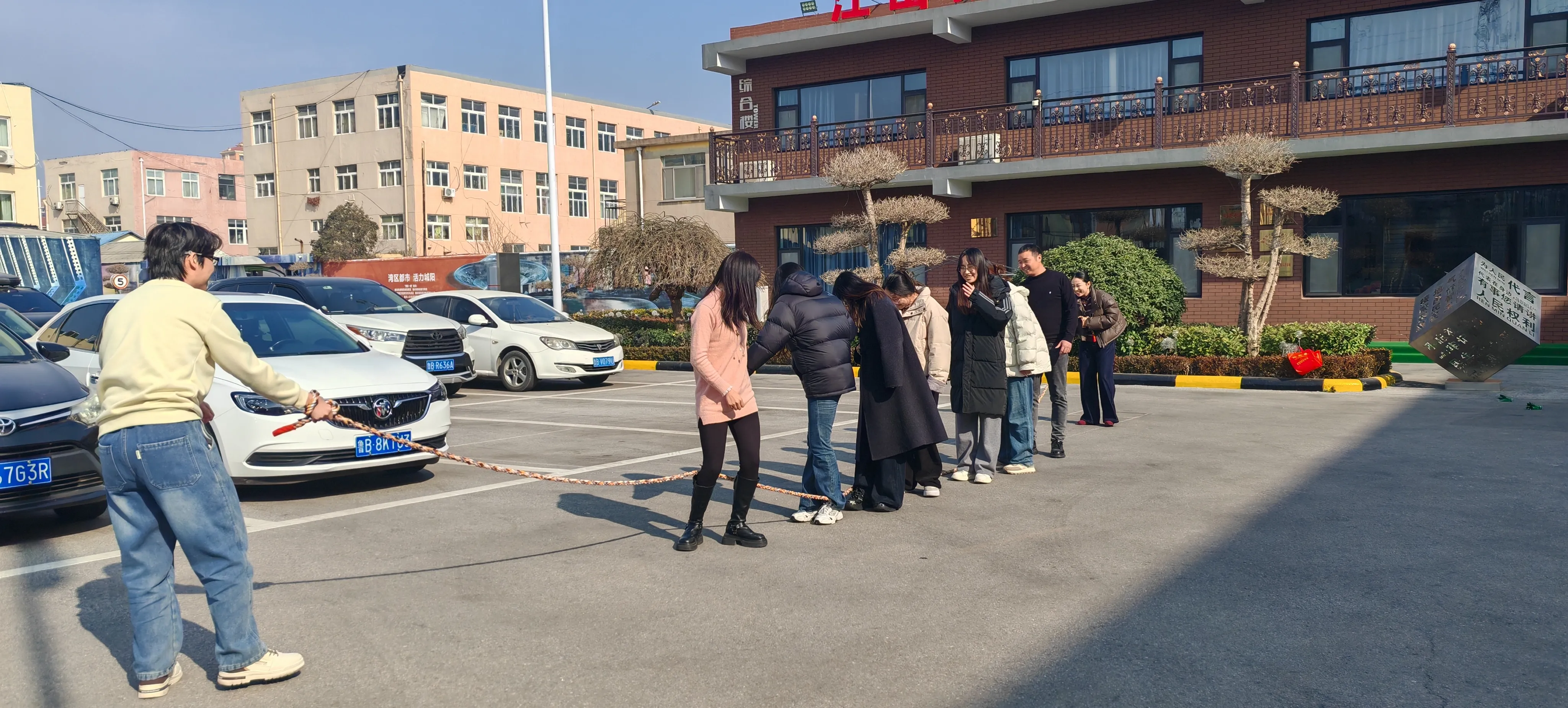 జోజో ప్యాక్‌లో టీమ్ స్పిరిట్ ఎగురుతుంది